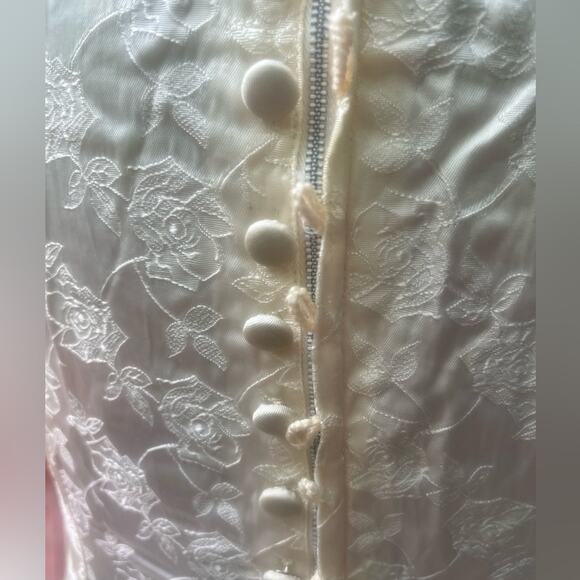 Vtg Creamy White Satin Brocade Button Front Peplum Back Victorian Coquette Dress - Picture 8 of 8